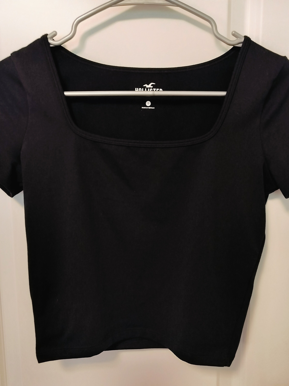Hollister Black Square Neck Short Sleeve Crop Top